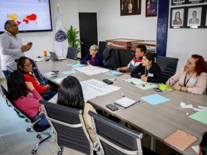 Policía Auxiliar refuerza habilidades del servicio público