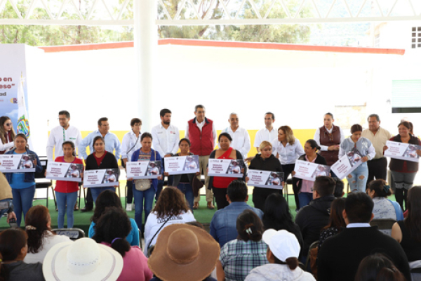 Se inaugura el techado de la escuela &quot;Unión y Progreso&quot;