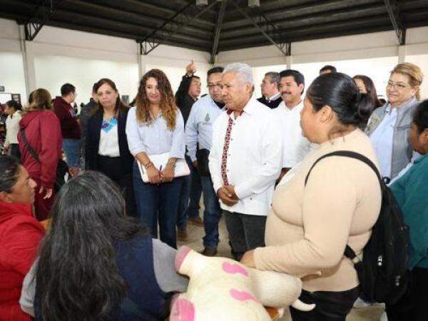 SEP Puebla recorre escuelas dañadas en Sierra Norte
