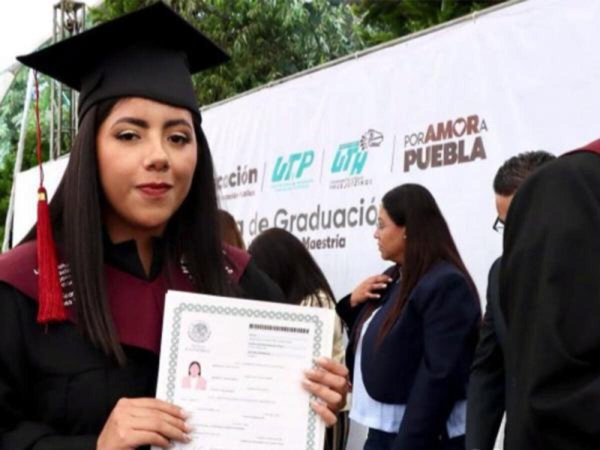 UTH alcanza 86.6% de titulación en ingenierías y licenciaturas