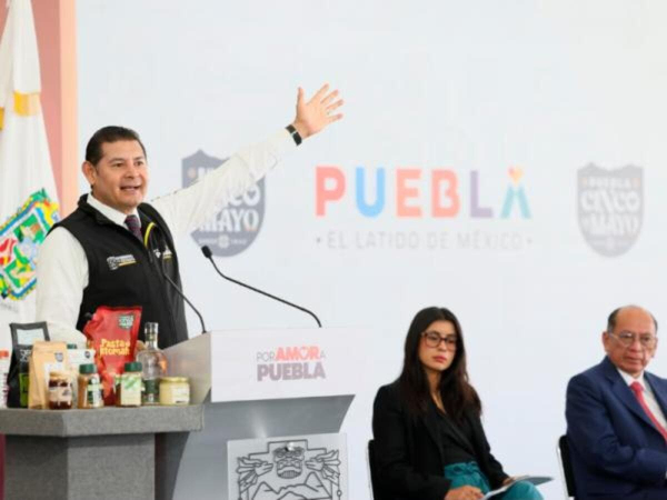 Armenta impulsa programa de vivienda en Puebla