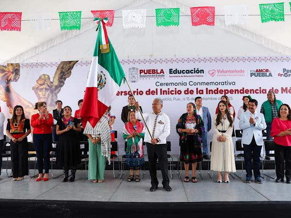 SEP Puebla reafirma valores cívicos