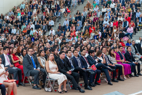 Más de 400 graduados en la IBERO Puebla