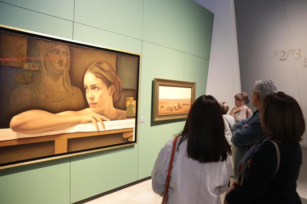 Inauguran exposición de Santiago Carbonell