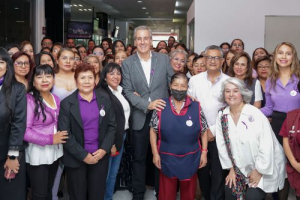 Expo "Pasos de Valent&iacute;a" en Puebla Capital