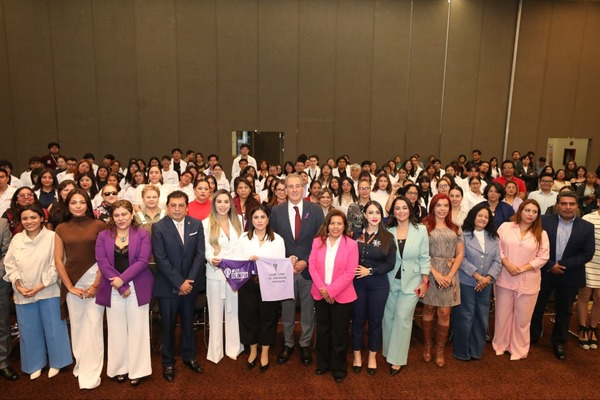 Pepe Chedraui impulsa derechos digitales de las mujeres
