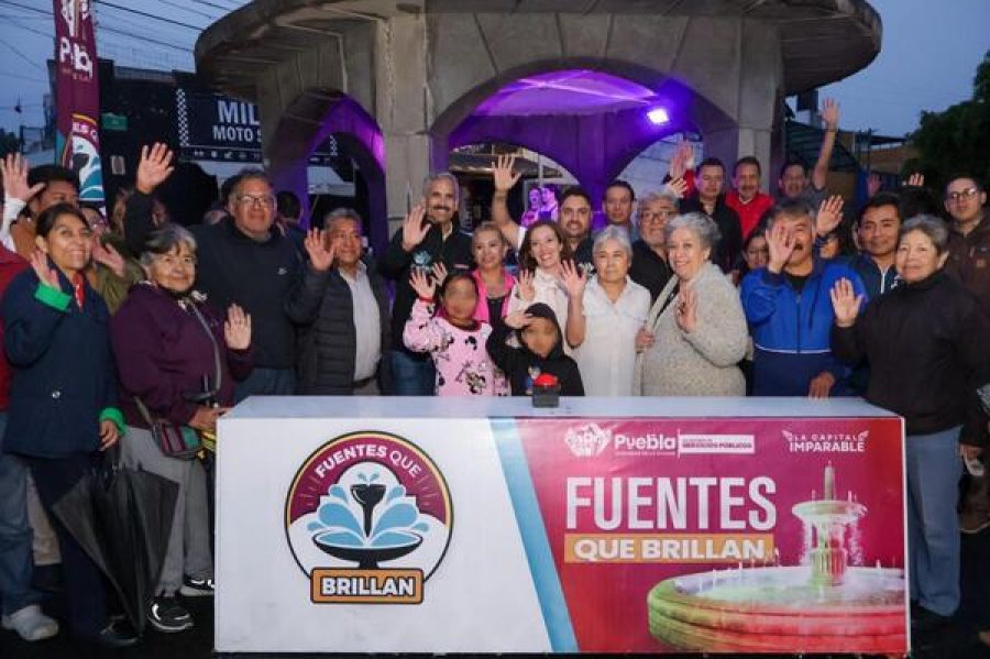 Inaugura rehabilitación de la Fuente de los Muñecos