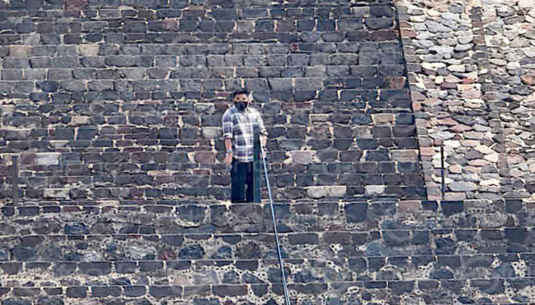 Sujeto ataca a turistas en Teotihuacán; una muere