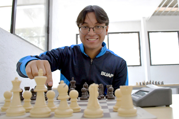 BUAP consigue plata en Campeonato de Ajedrez