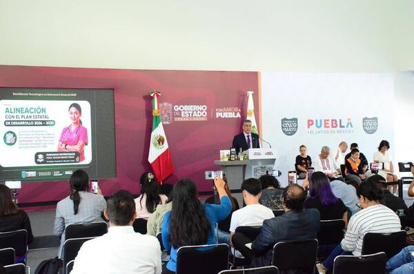 Puebla tendrá Bachillerato Tecnológico en Enfermería General