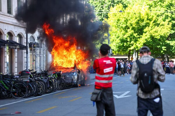 Francia: Arranca cumbre del G7 con protestas
