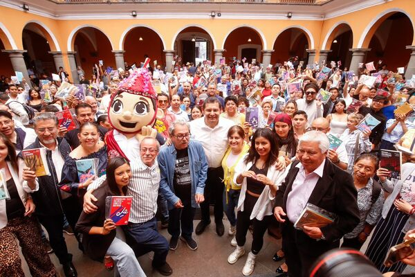 Llega a Puebla Colección de Libros “25 para el 25"