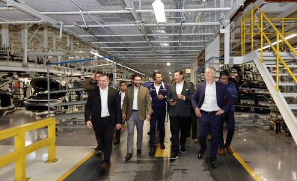 Celebra Gobernador Armenta acuerdo salarial de Volkswagen