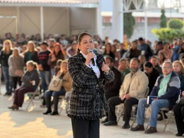 Obra Comunitaria atiende escuelas poblanas