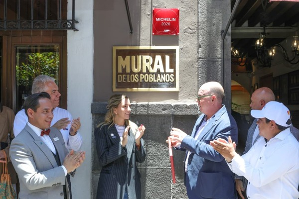 Restaurantes poblanos reciben placas Michelin 2026