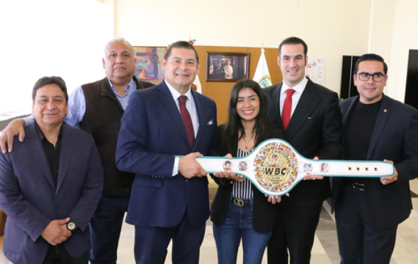 &quot;Cinturón por la Paz&quot;, la firma para la promoción del boxeo