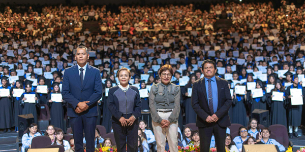 La rectora de la BUAP es madrina de egresados de la prepa 2 de Octubre