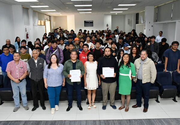 UTH fomenta preservación del náhuatl