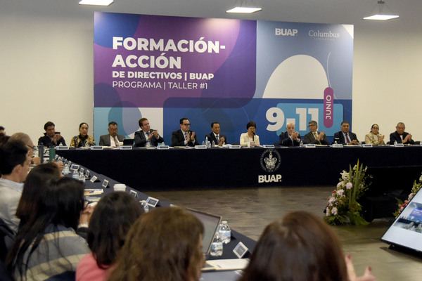 Capacita BUAP a sus directivos con Asociación Columbus