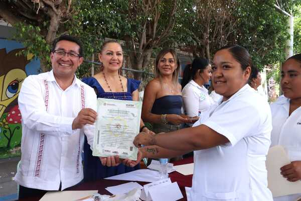 Pável Gaspar reafirma su compromiso con la Mixteca