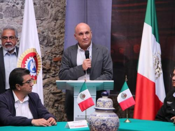 Gobierno, sindicatos y empresas colaboran en reforma para reducir jornada laboral