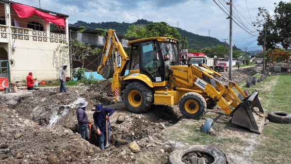 Rehabilitan vialidades en Puebla, Xicotepec y Tlacotepec