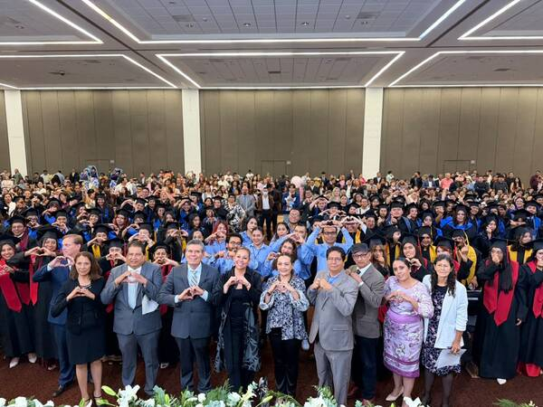 Se gradúan 233 estudiantes del UPN Puebla