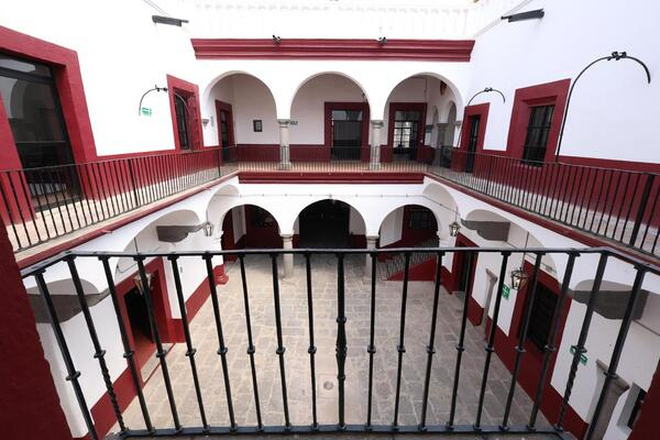 U. Rosario Castellanos gana respaldo en Puebla