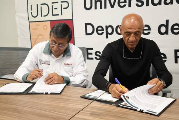 Firman convenio COBAEP y la UDEP
