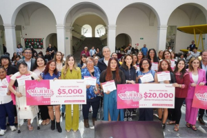 Puebla Capital entrega &quot;Premio Mujeres Imparables&quot;