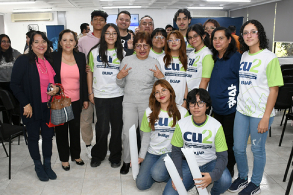 Lilia Cedillo reconoce la ampliación de posgrados de la Facultad de Ingeniería Química