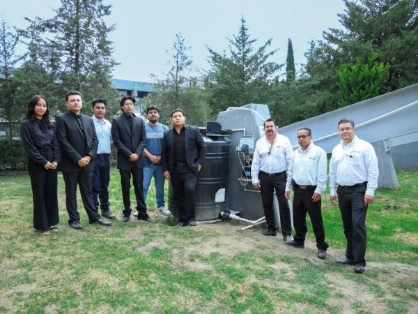 Instalan sistema de riego sustentable en UTTECAM