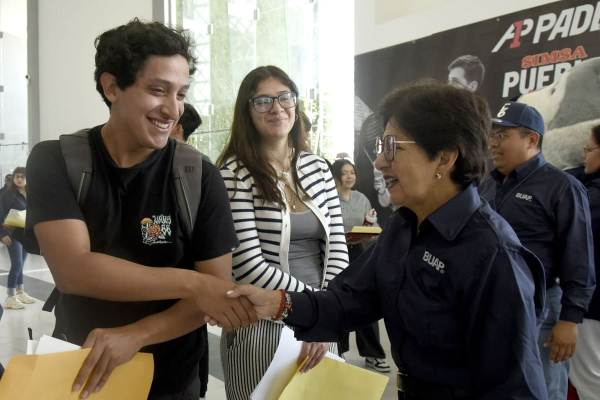 Supervisa Rectora Lilia proceso de inscripción BUAP