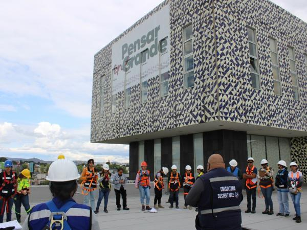Inicia certificación de competencias en energía solar