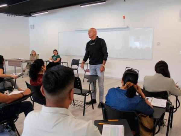 UDEP suma 558 estudiantes