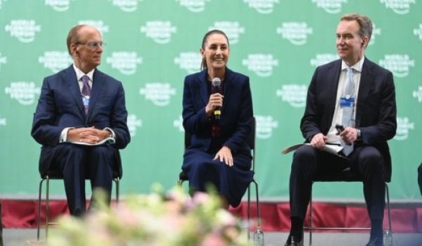 Exponen &quot;Plan México&quot; en Foro Económico Mundial