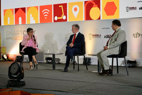 Visión humanista, clave para la paz: Juan Manuel Santos