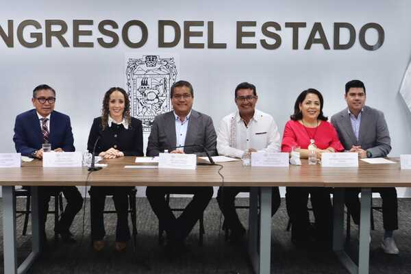 Aprueba reformas en materia electoral y administrativa