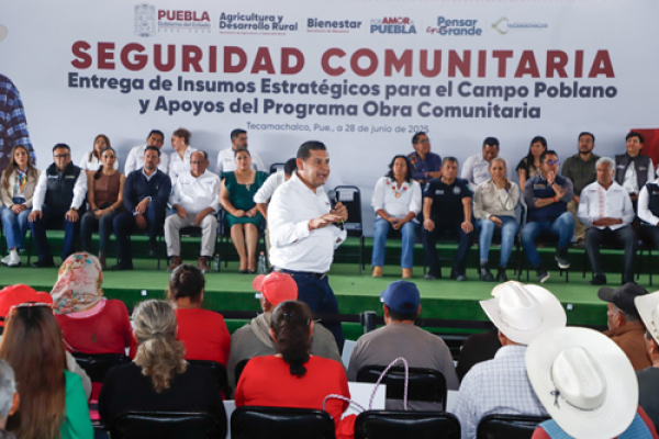Se entregan apoyos comunitarios a Tecamachalco
