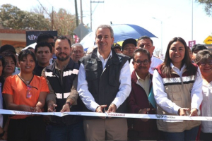 Entregan obras viales en Ignacio Romero Vargas