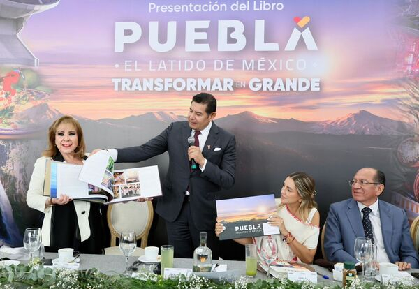 Presentan el libro “Puebla El Latido de México”