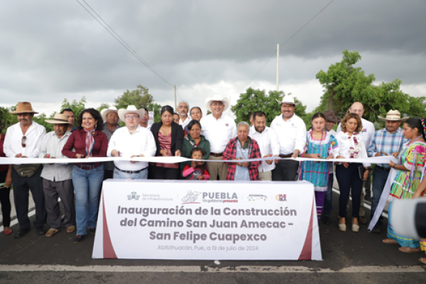 Se inaugura camino San Felipe Cuapexco