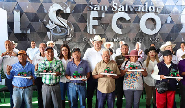 Artesanos del Seco recibieron paneles solares