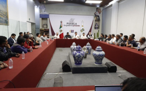 Se aperturó la autopista México - Puebla tras un diálogo