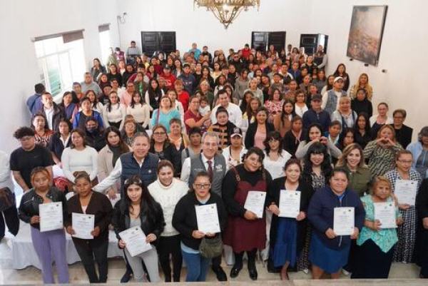 Reconoce Puebla Capital a 200 &quot;mujeres imparables&quot;
