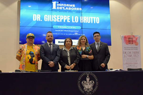 Rinden Primer Informe de Labores del ICSyH