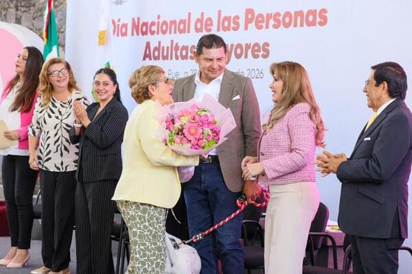 Puebla celebra a las y los Adultos Mayores