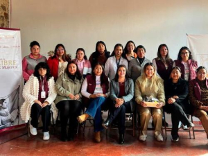 Puebla profesionaliza atención a mujeres