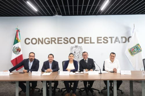 Avalan informar a trabajadores sobre sus derechos laborales