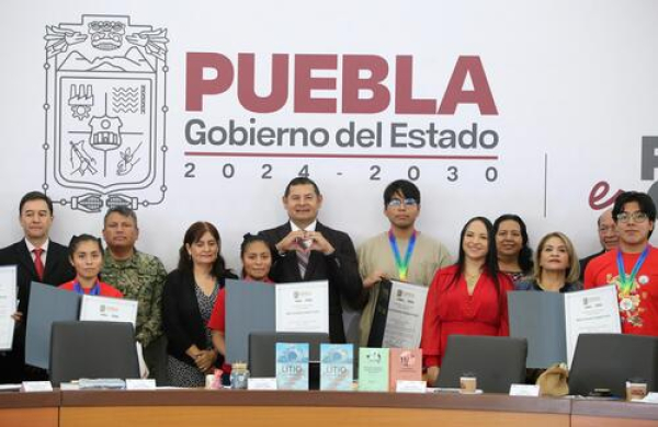 Puebla participa en 14 proyectos de tecnología: Armenta